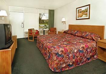 Motel 6 Columbia - University Of South Carolina Ngoại thất bức ảnh